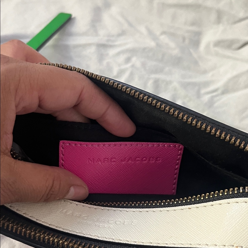 Marc Jacob’s camera bag - Picture 9 of 12
